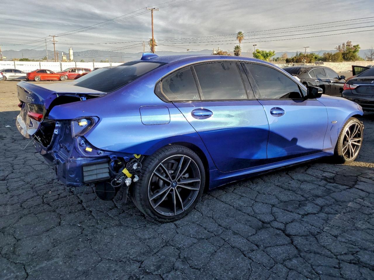 2022 BMW 3 SERIES