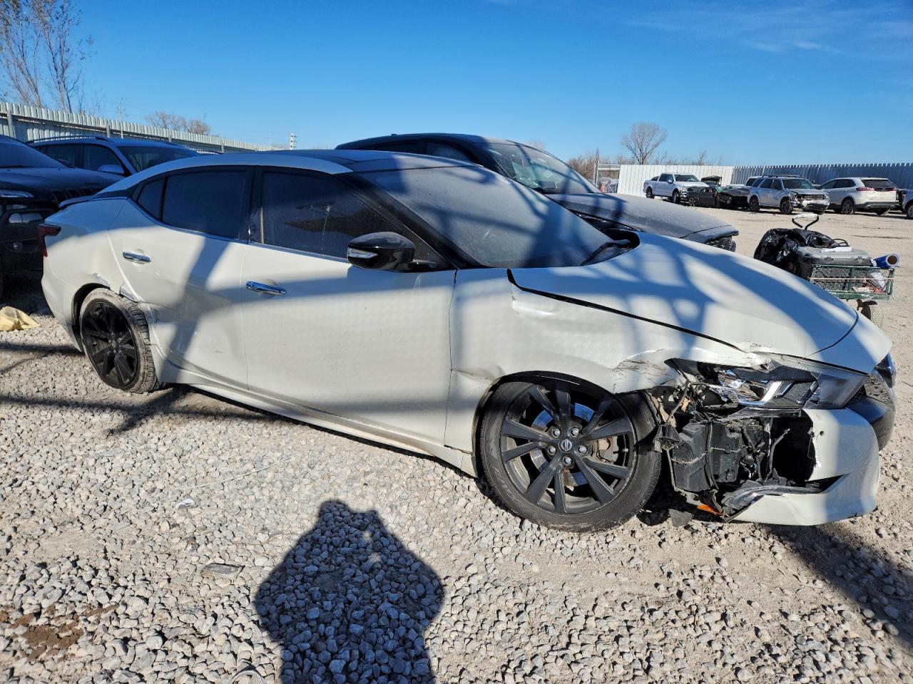 2017 NISSAN Maxima