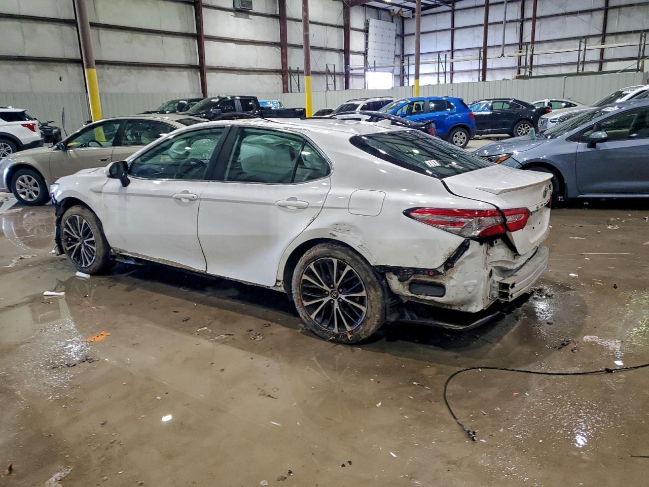 2019 TOYOTA CAMRY