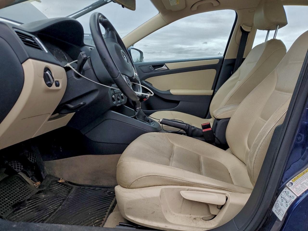 2012 VOLKSWAGEN JETTA