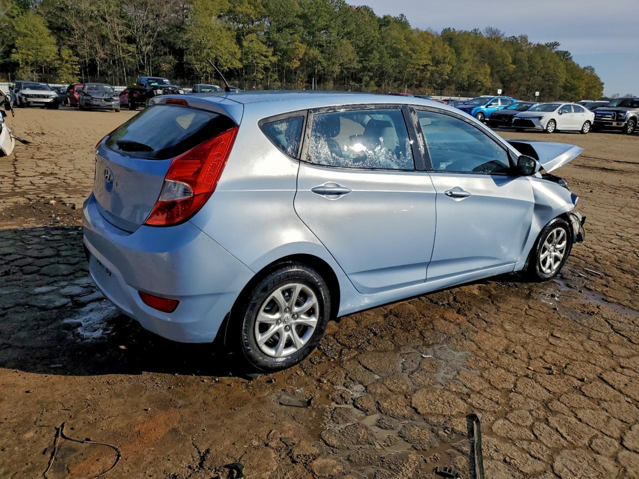 2014 HYUNDAI ACCENT