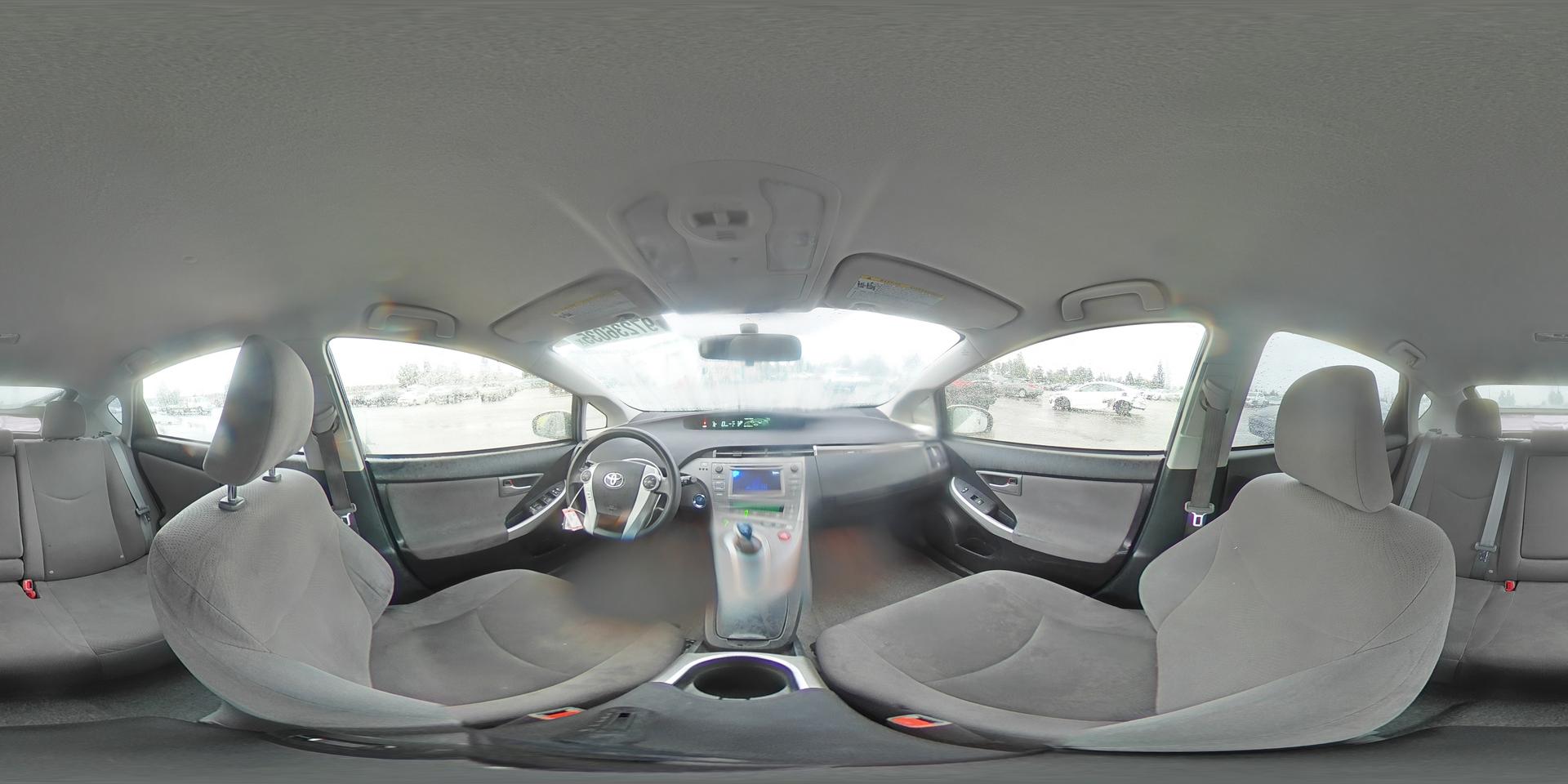 2014 TOYOTA Prius Plug-In