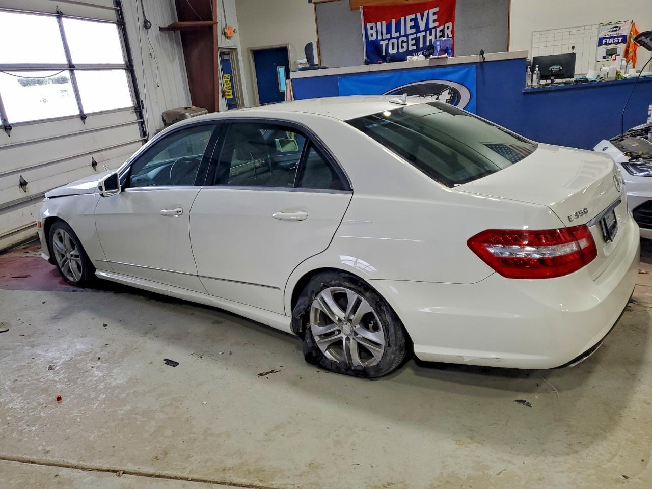 2010 MERCEDES-BENZ E-Class