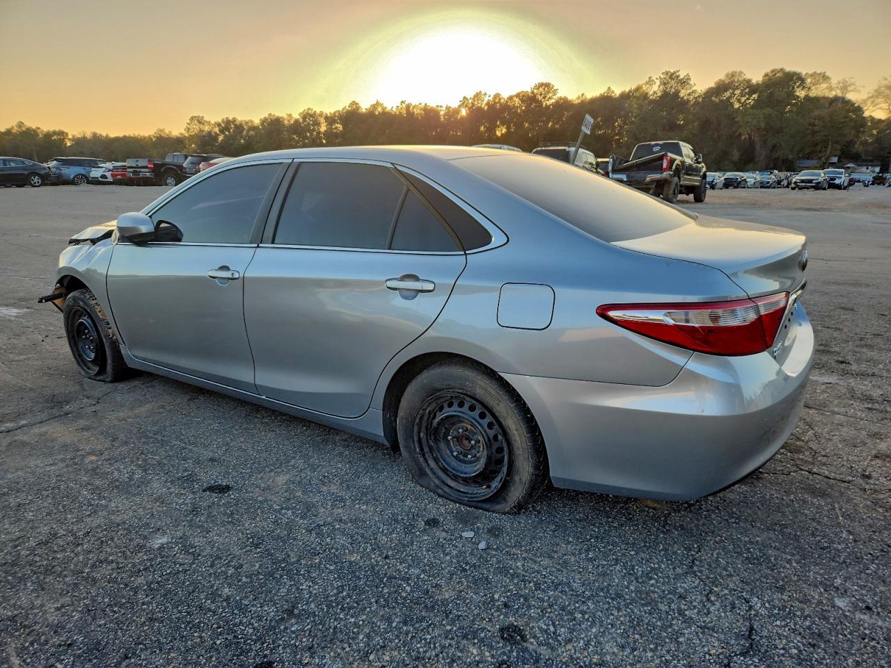2017 TOYOTA CAMRY