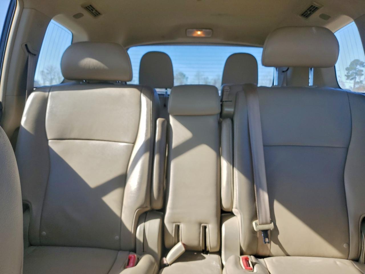 2013 TOYOTA HIGHLANDER