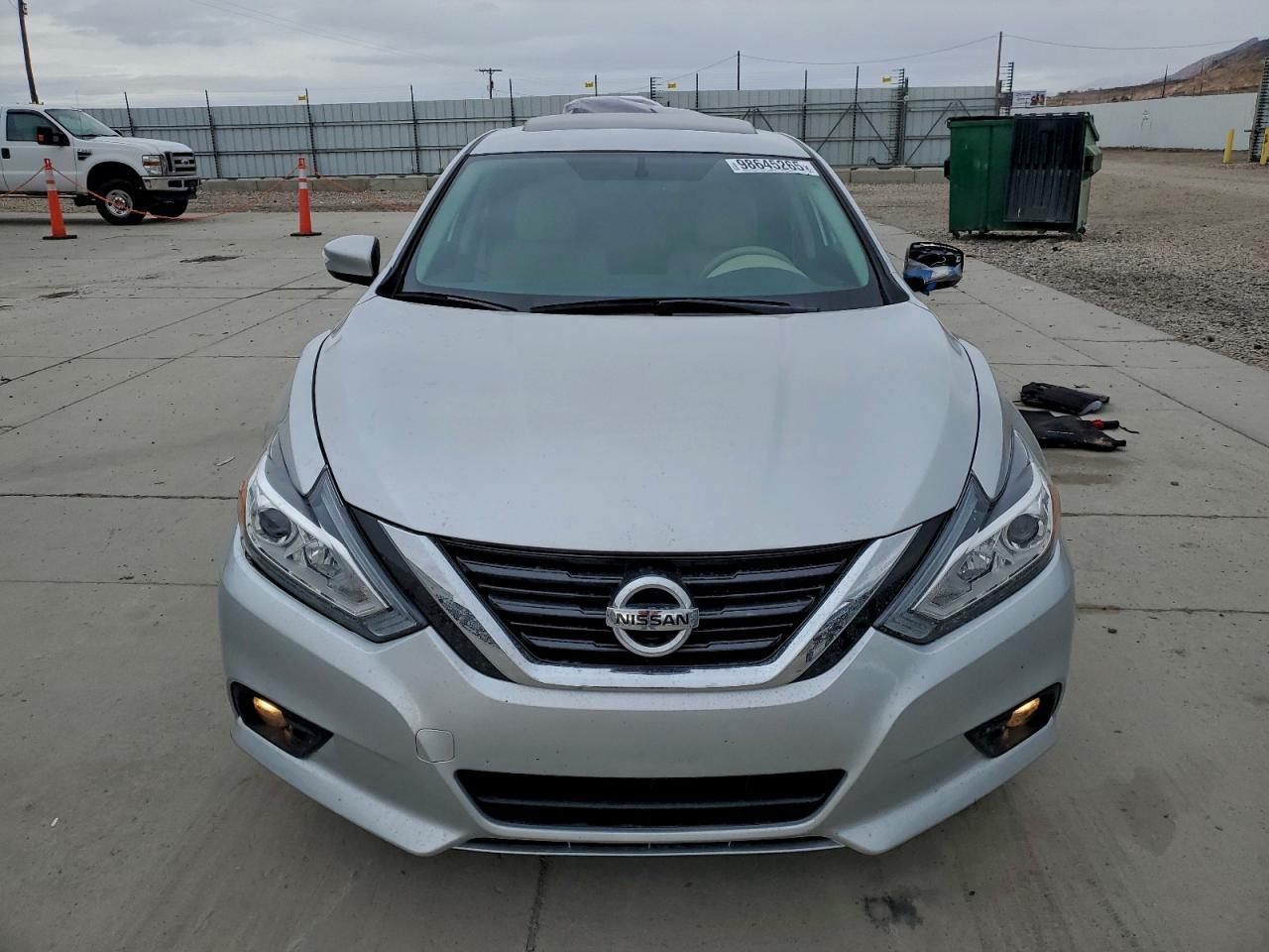 2016 NISSAN ALTIMA