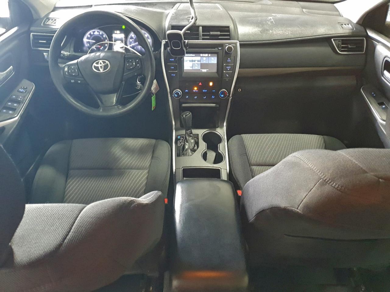 2016 TOYOTA CAMRY