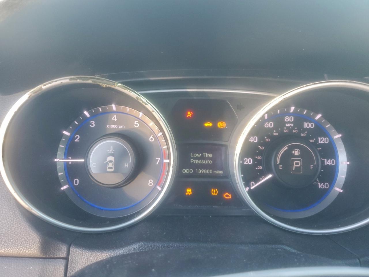 2011 HYUNDAI SONATA