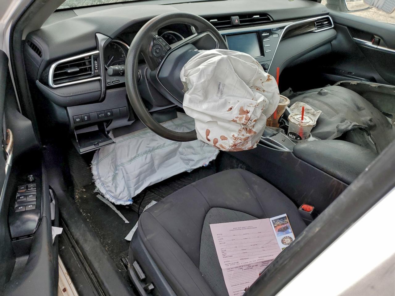 2018 TOYOTA CAMRY
