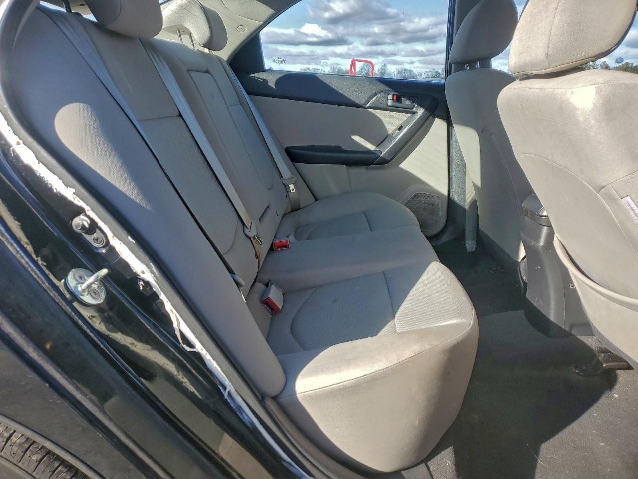 2010 KIA FORTE