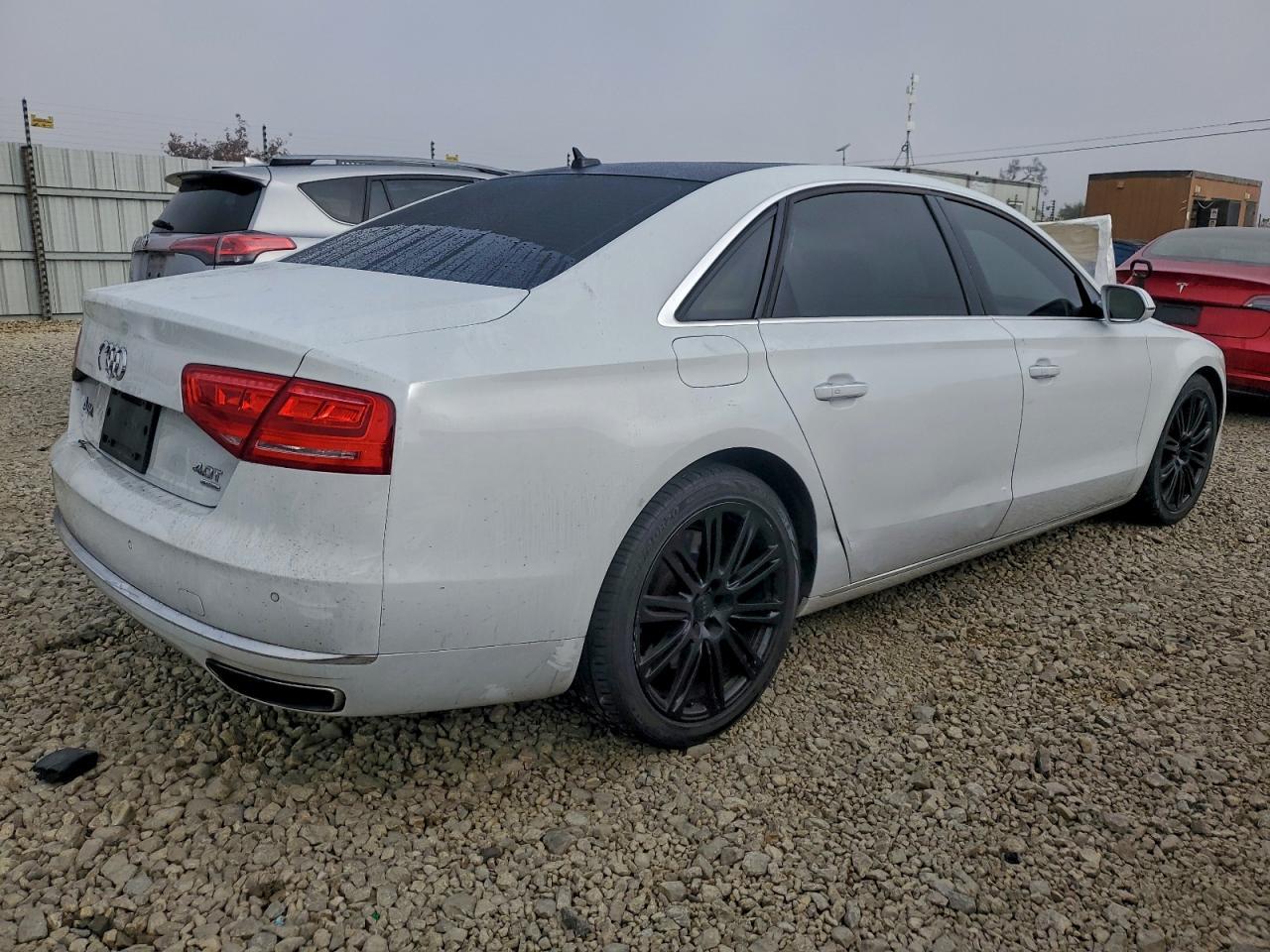 2014 AUDI A8