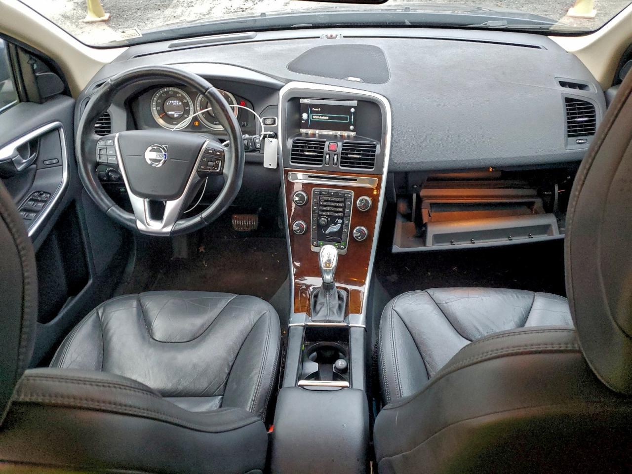 2013 VOLVO XC60