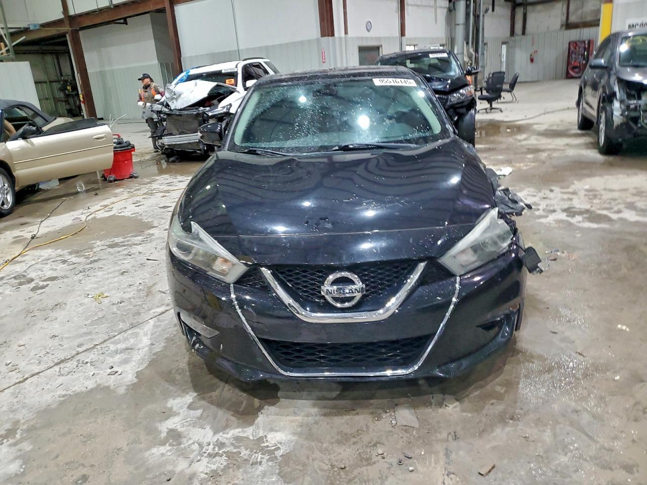2018 NISSAN Maxima