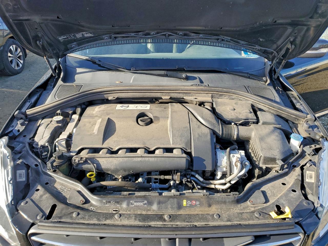 2014 VOLVO XC60