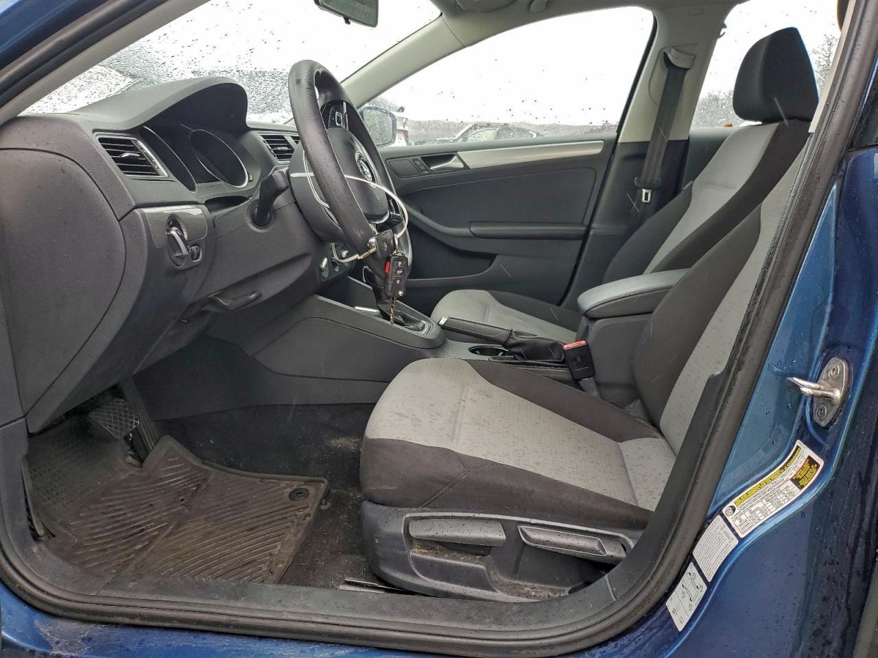 2017 VOLKSWAGEN JETTA