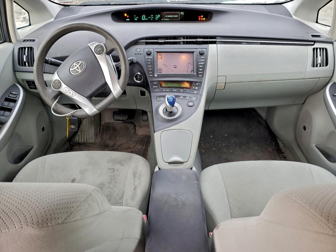 2011 TOYOTA PRIUS