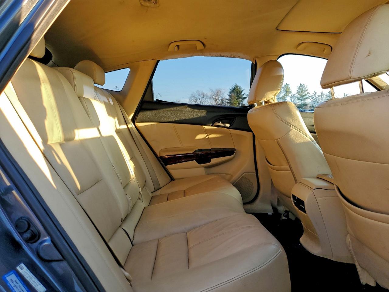2012 HONDA Crosstour