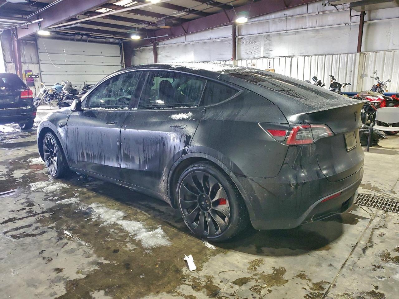 2022 TESLA MODEL Y