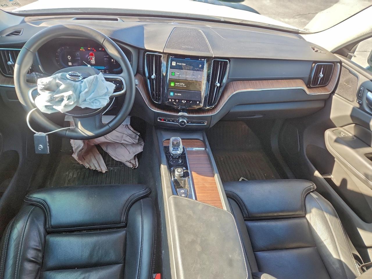 2023 VOLVO XC60