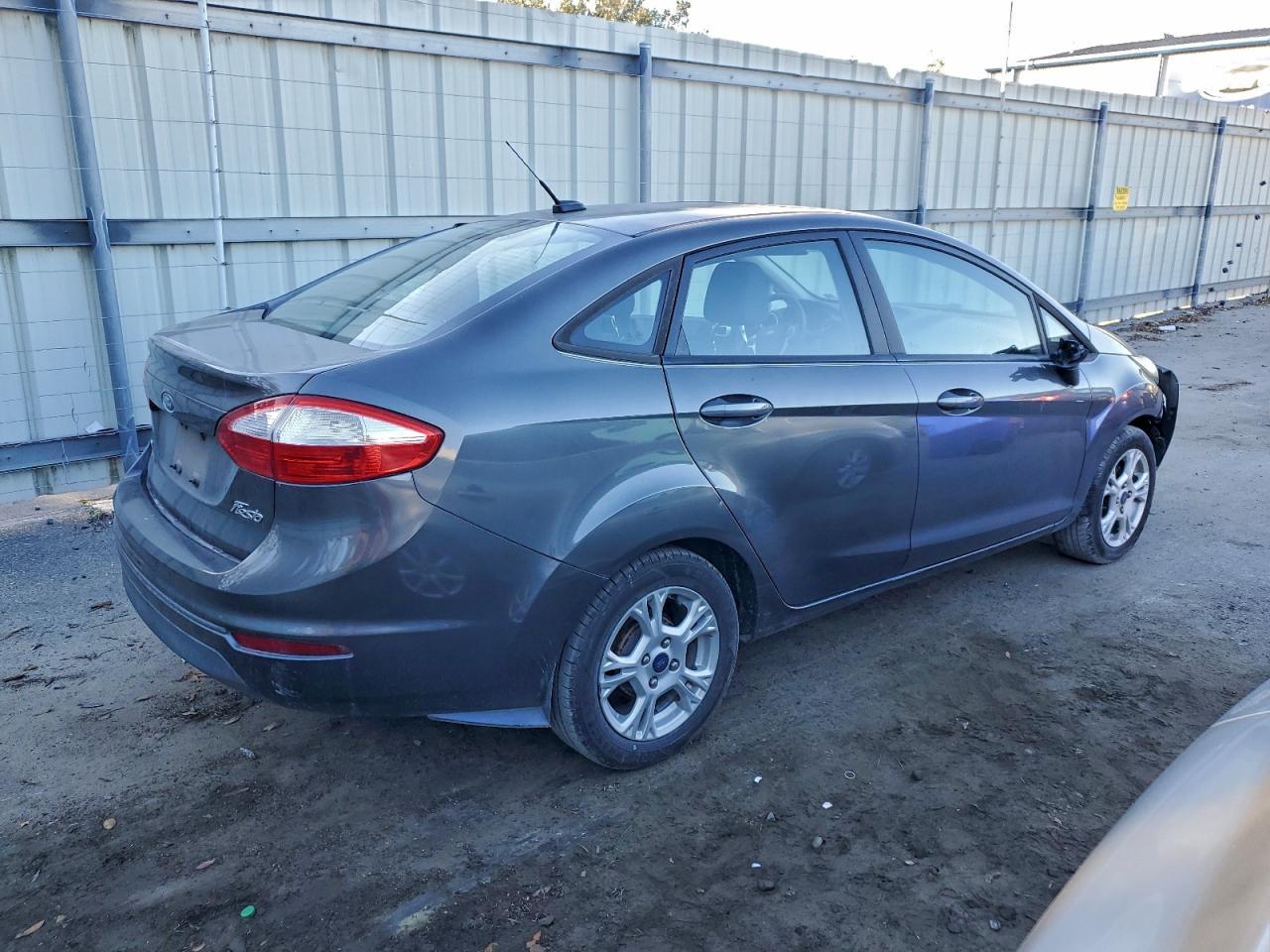 2016 FORD Fiesta