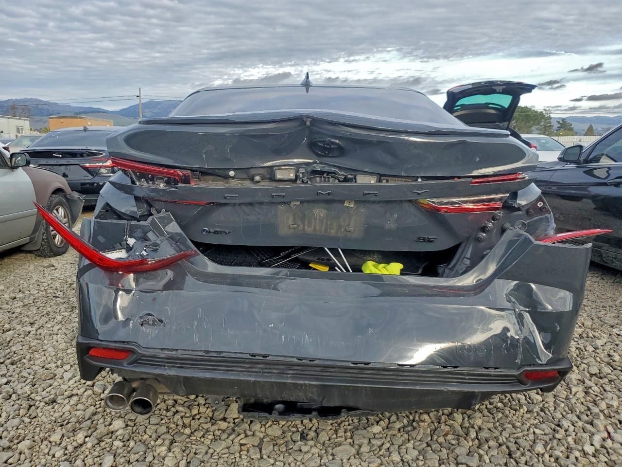 2025 TOYOTA CAMRY