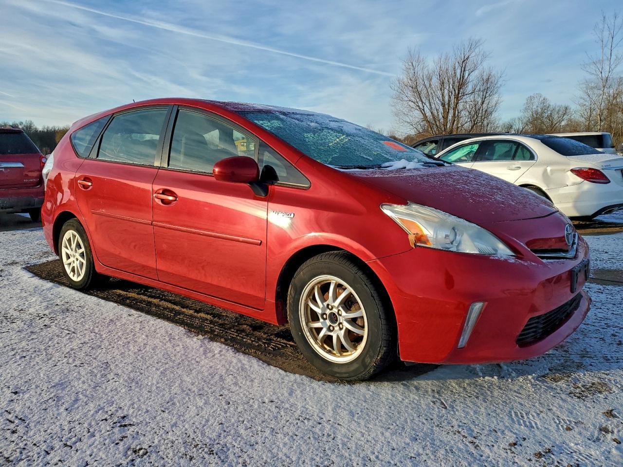 2014 TOYOTA PRIUS V