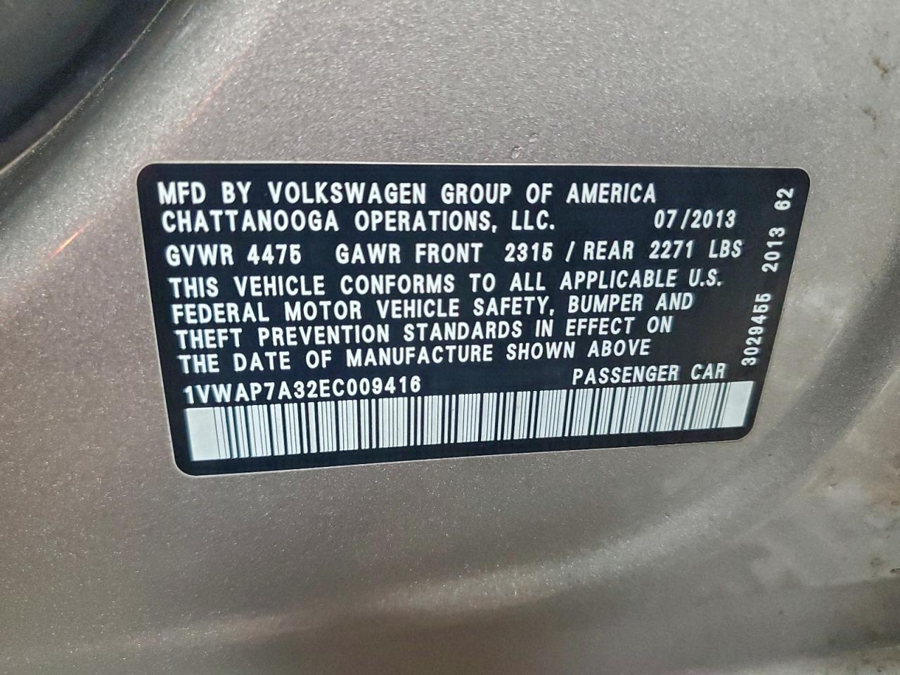 2014 VOLKSWAGEN Passat