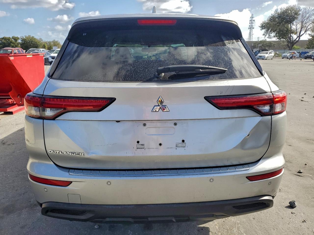 2022 MITSUBISHI outlander