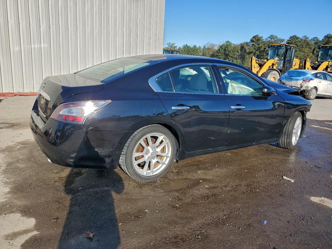 2012 NISSAN Maxima