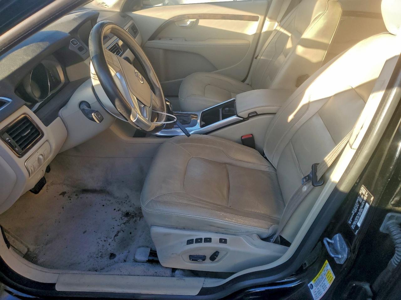 2015 VOLVO S80
