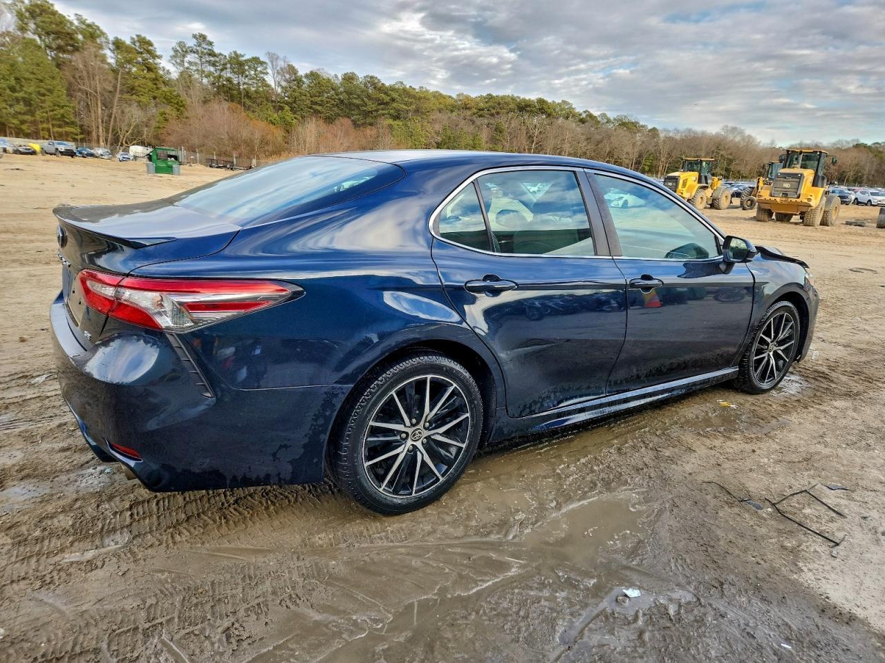 2018 TOYOTA CAMRY