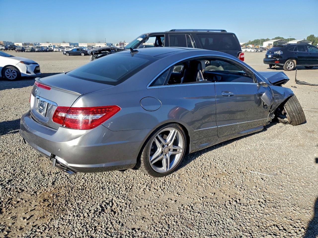 2012 MERCEDES-BENZ E-Class