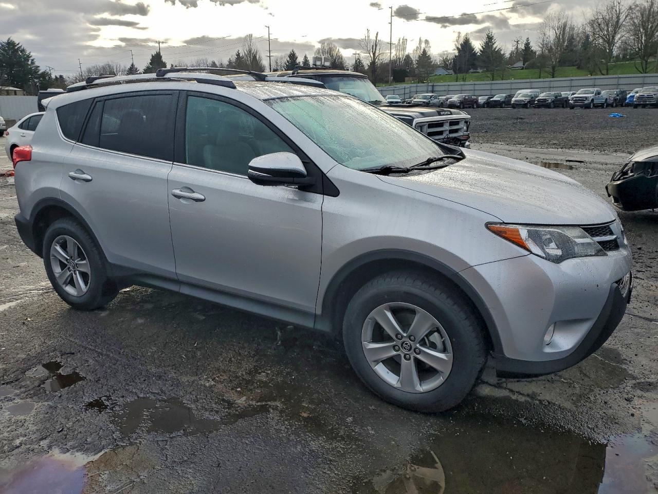 2015 TOYOTA RAV4