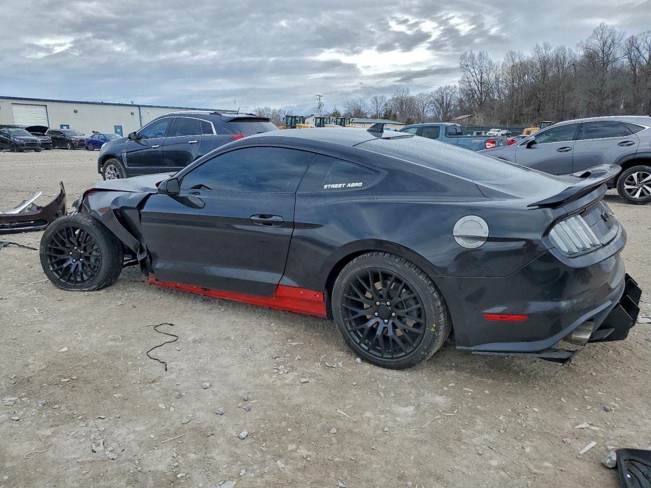 2022 FORD MUSTANG