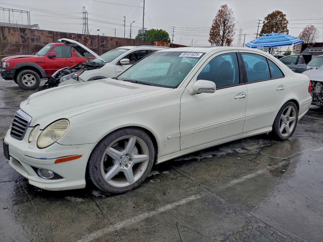 2009 MERCEDES-BENZ E-Class