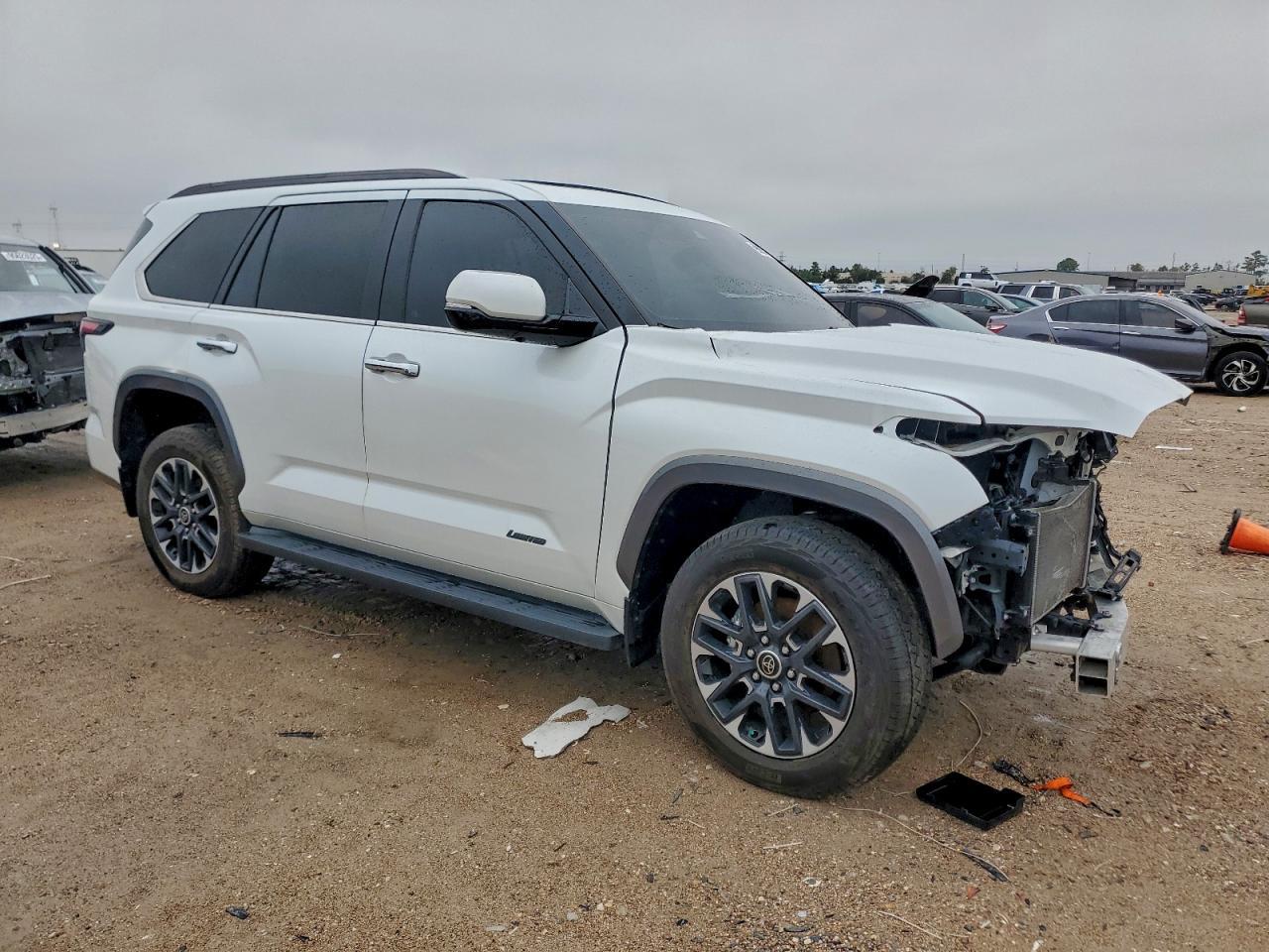 2023 TOYOTA Sequoia