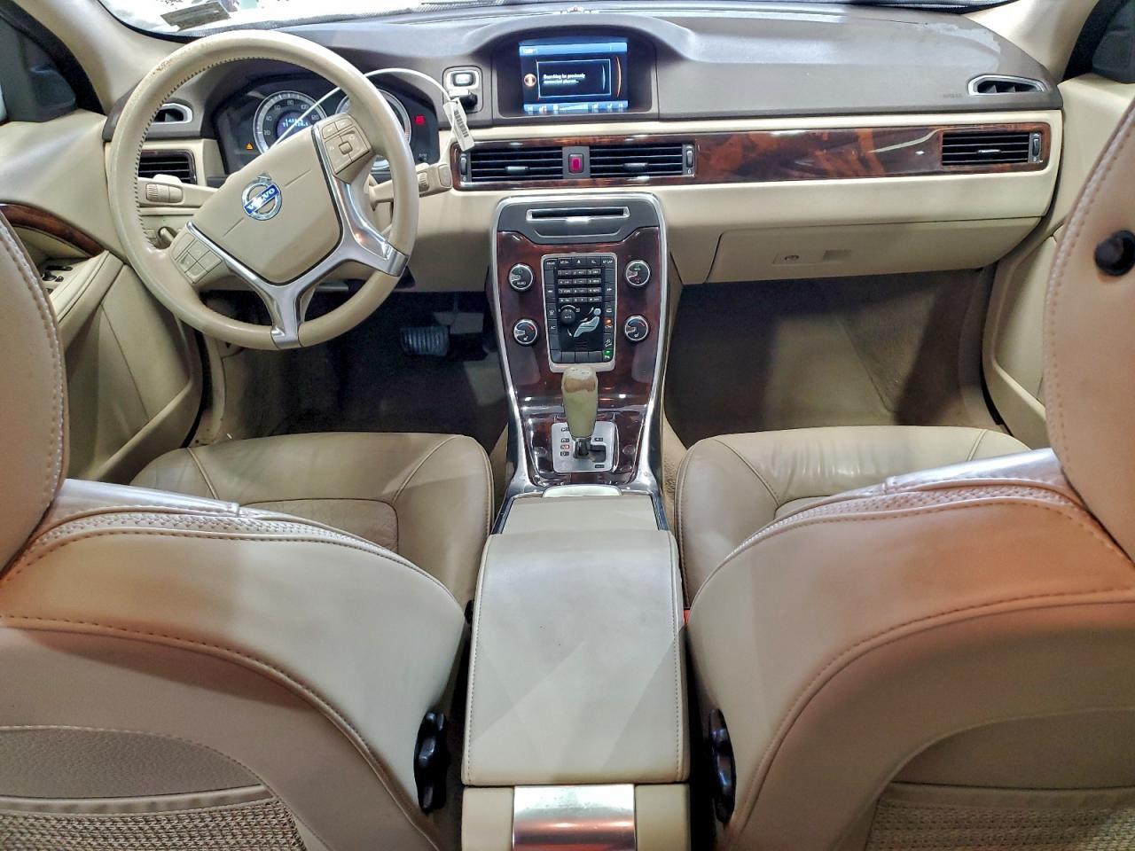 2012 VOLVO XC70
