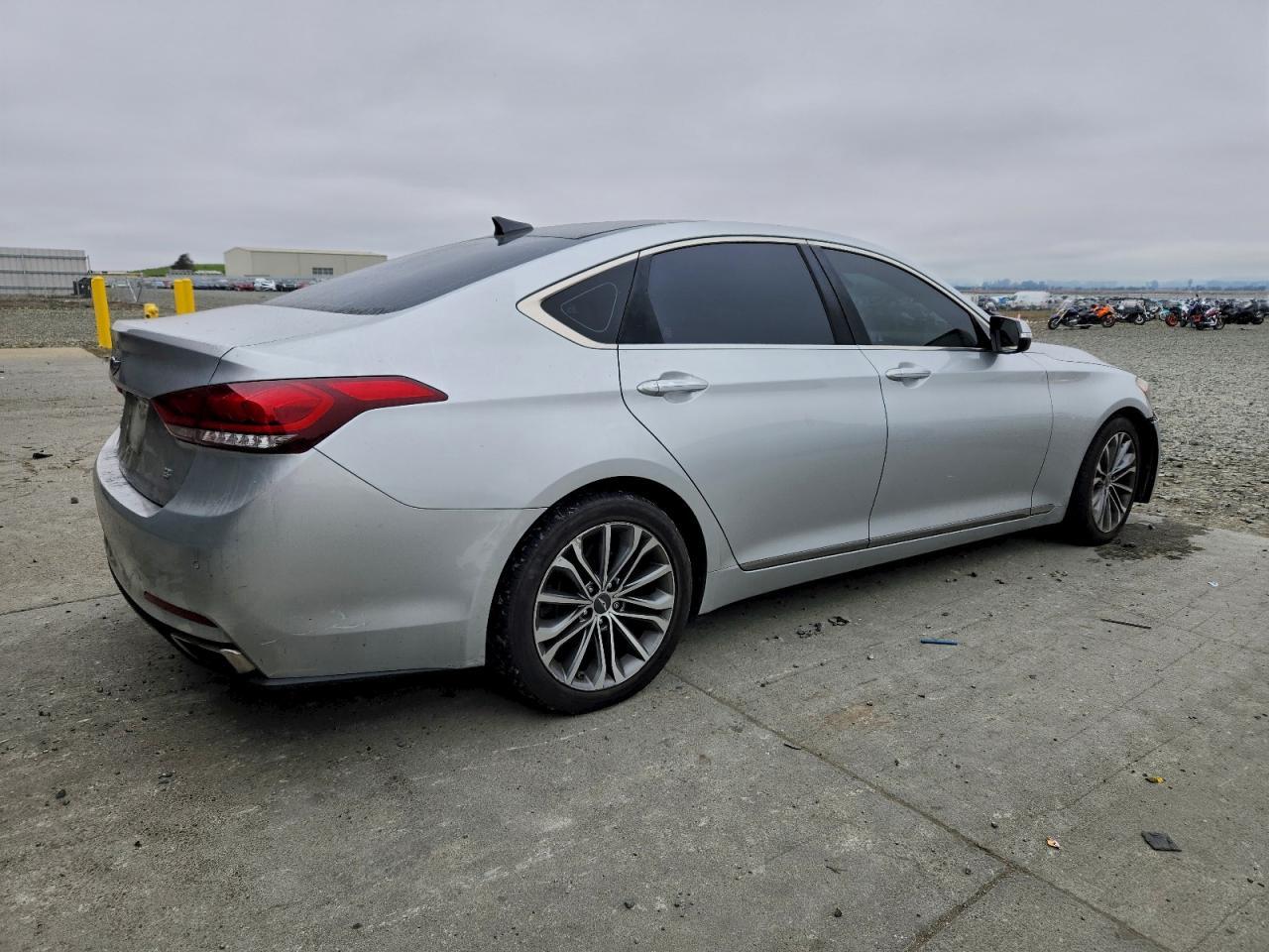 2015 HYUNDAI GENESIS
