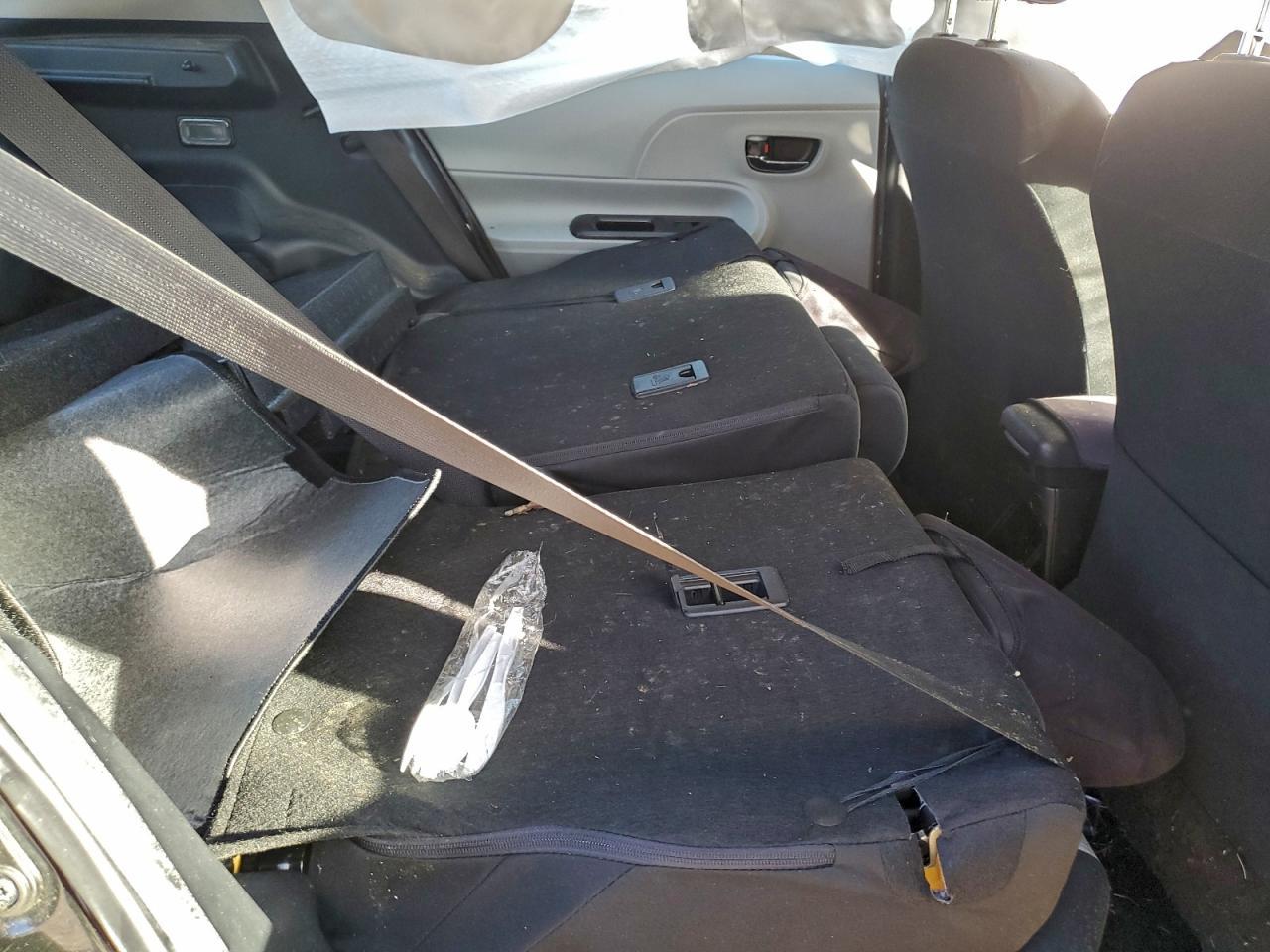 2014 TOYOTA Prius c