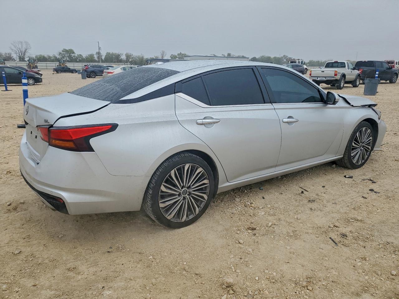 2023 NISSAN ALTIMA