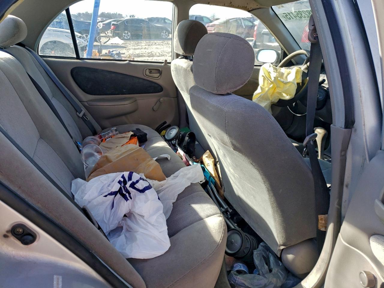 2001 TOYOTA COROLLA