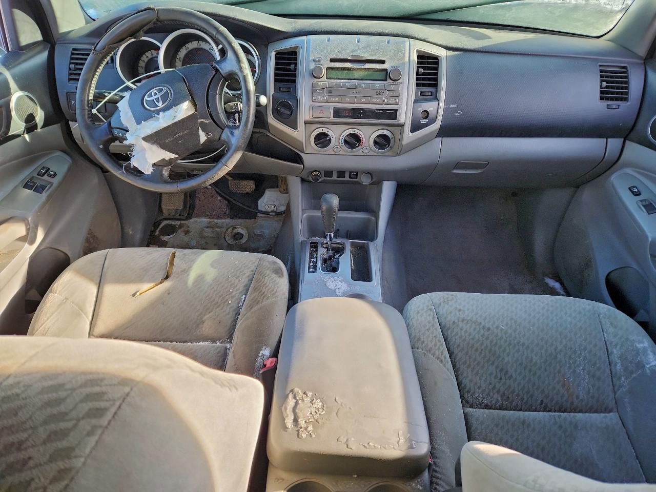 2011 TOYOTA TACOMA