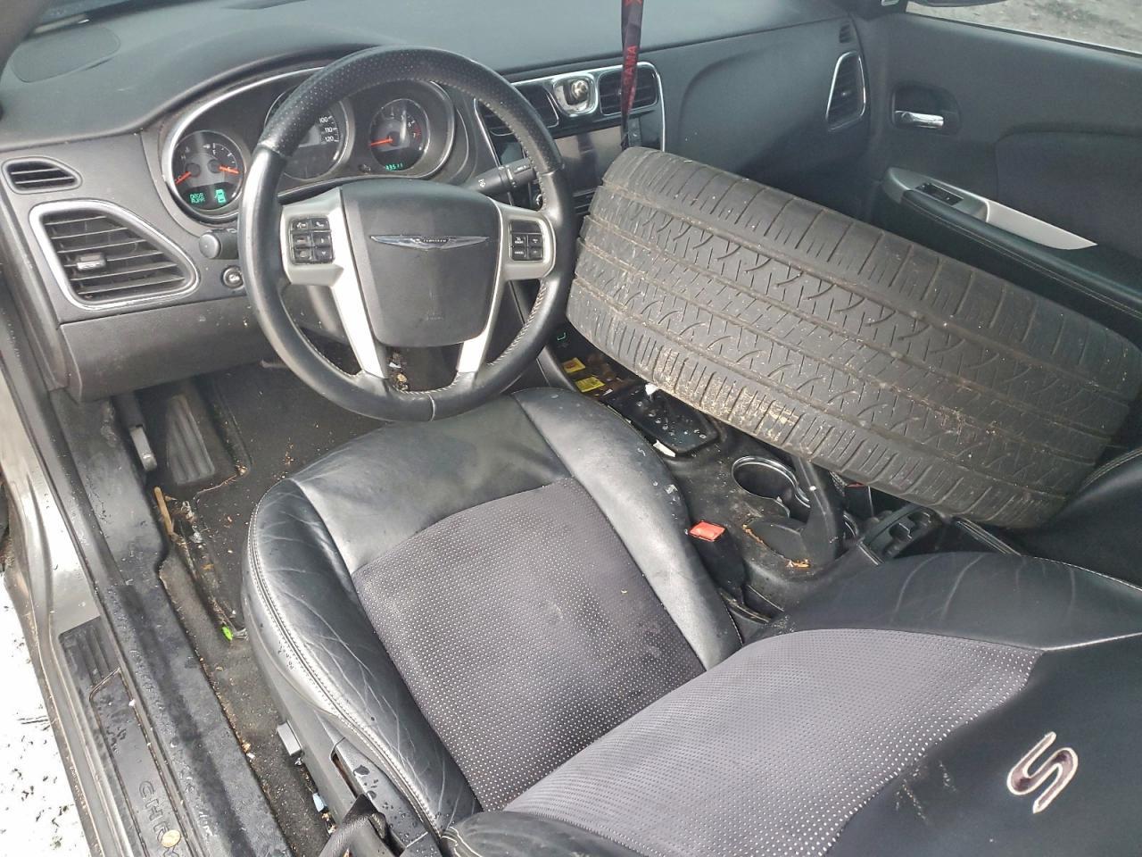 2012 CHRYSLER 200