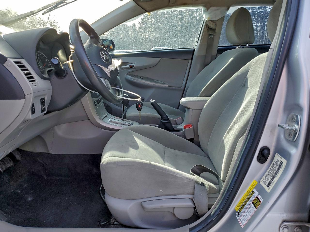 2013 TOYOTA COROLLA