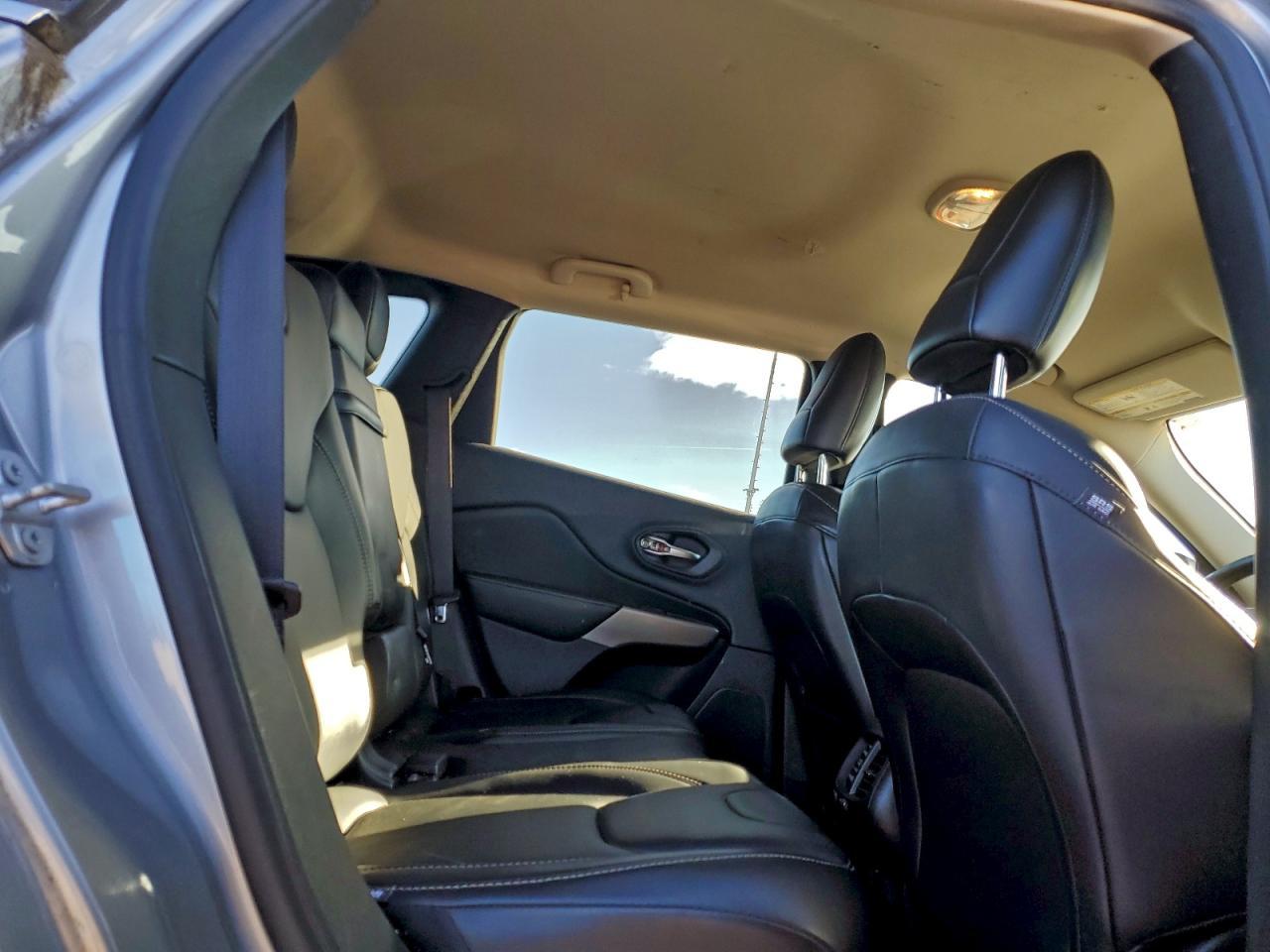 2017 JEEP CHEROKEE