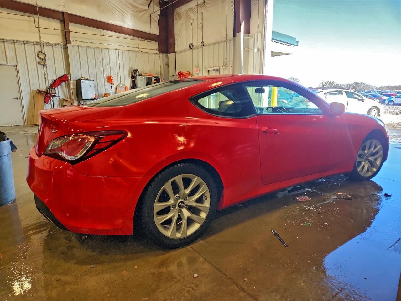 2013 HYUNDAI GENESIS