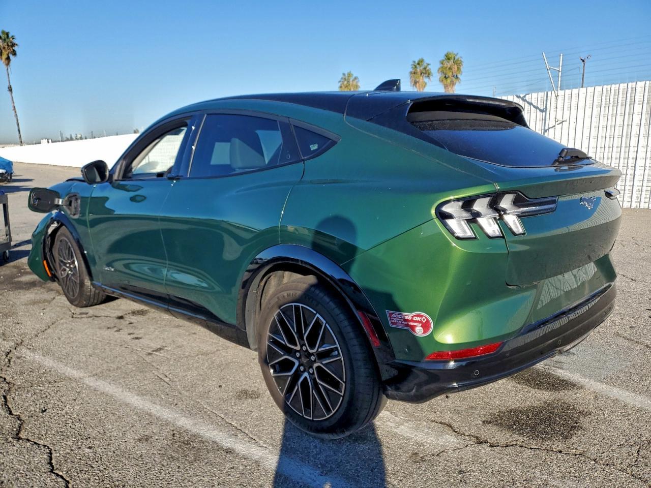 2024 FORD Mustang Mach-E