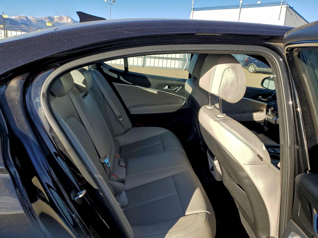 2023 GENESIS G70