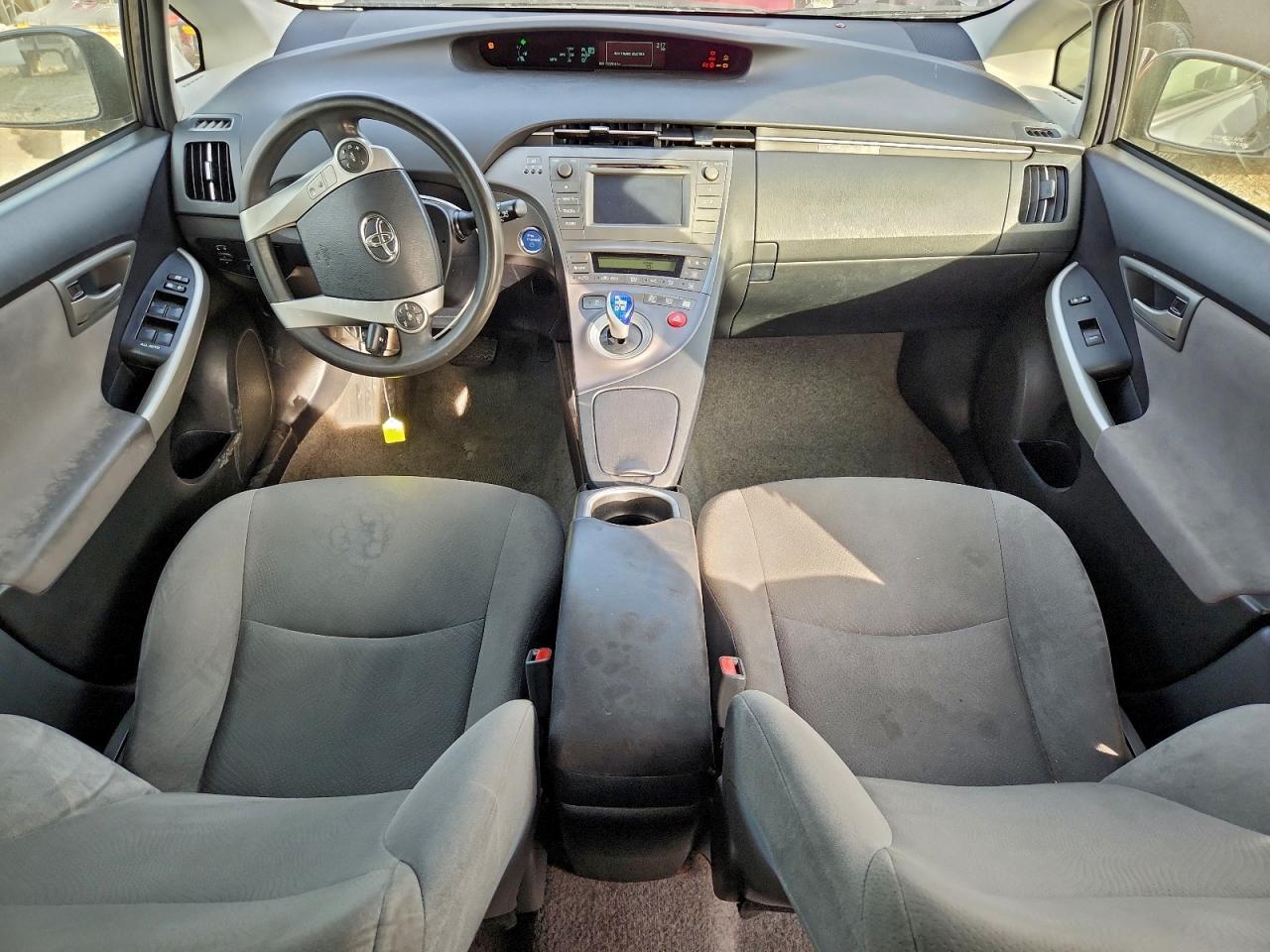 2015 TOYOTA PRIUS