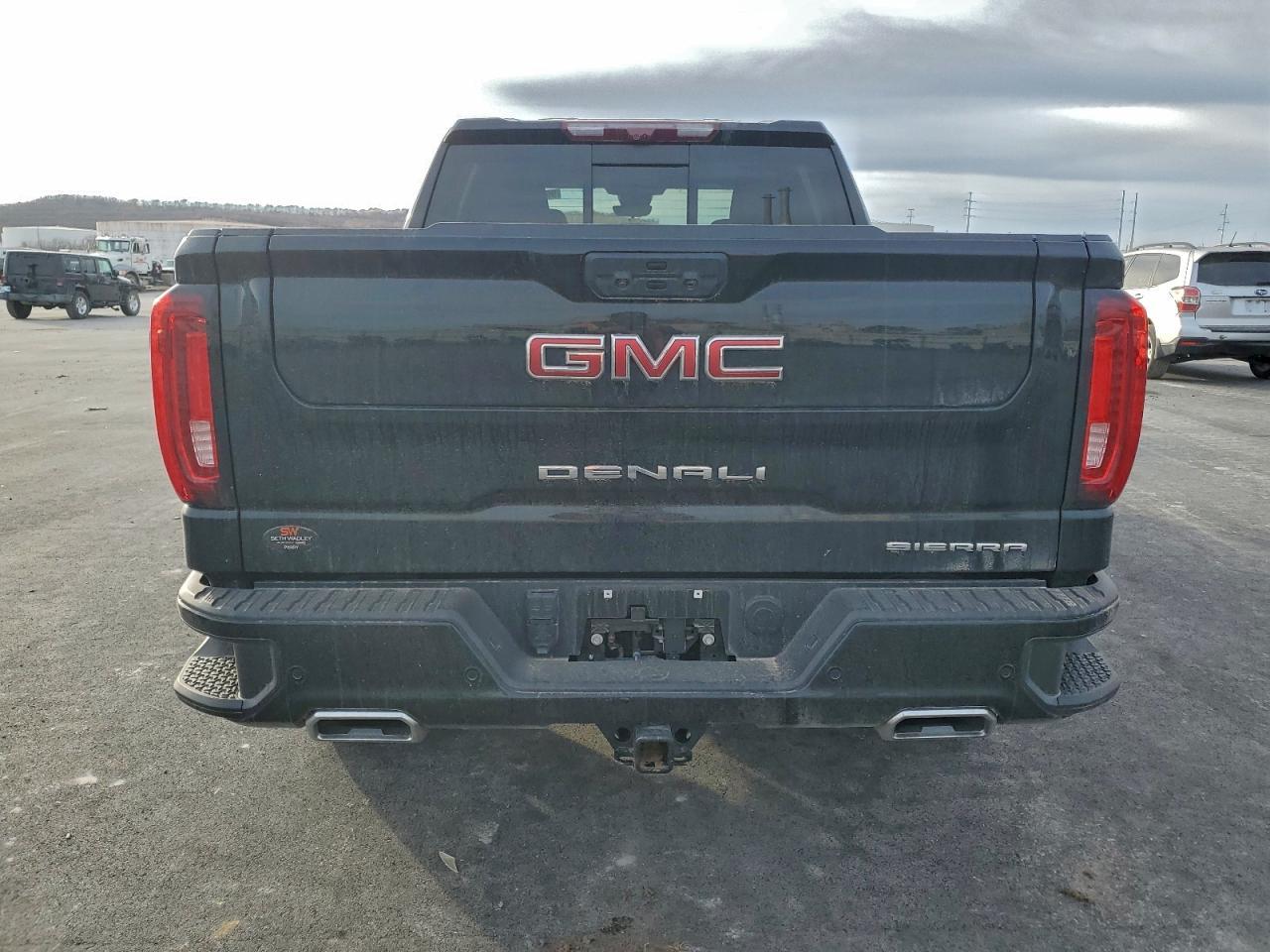 2025 GMC Sierra